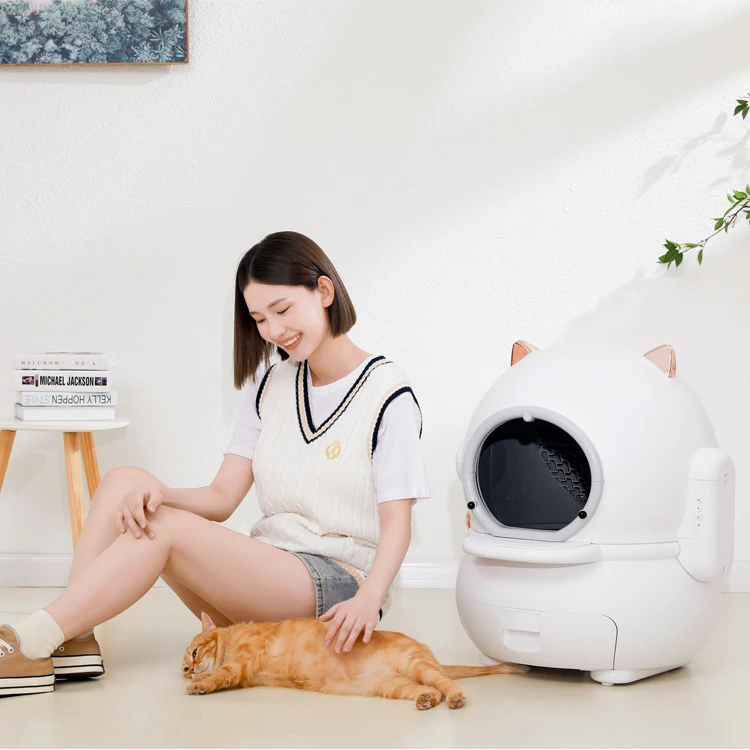 Luxury Large Enclosed Portable Automatic Toilet Furniture Auto Smart Intelligent Self Cleaning Cat Litter Box