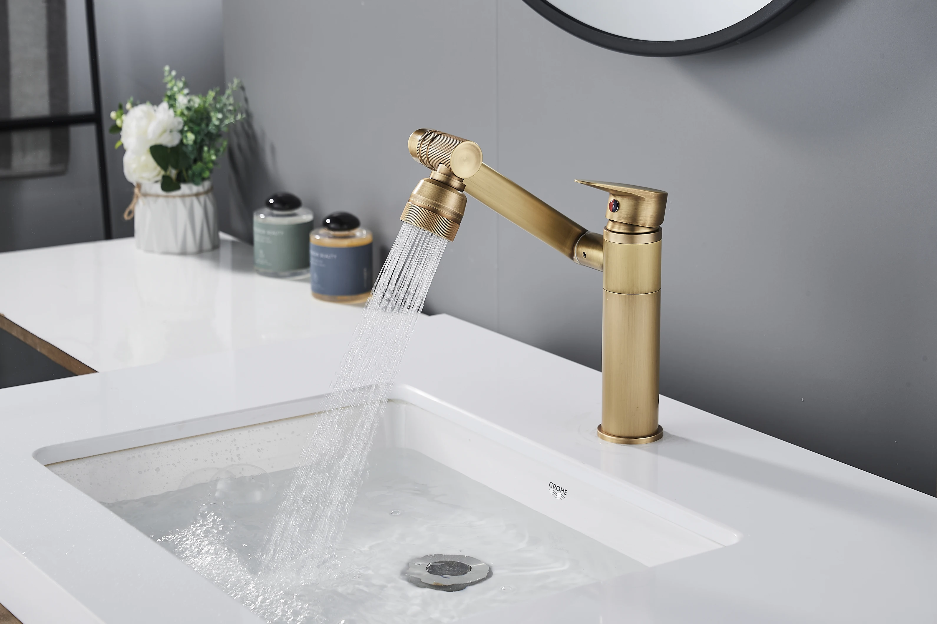 2024 New High Quality Basin Faucets Brass Bathroom Sink Faucet 360° Rotation Water Tap Modern Hot and Cold Water Mixer Taps