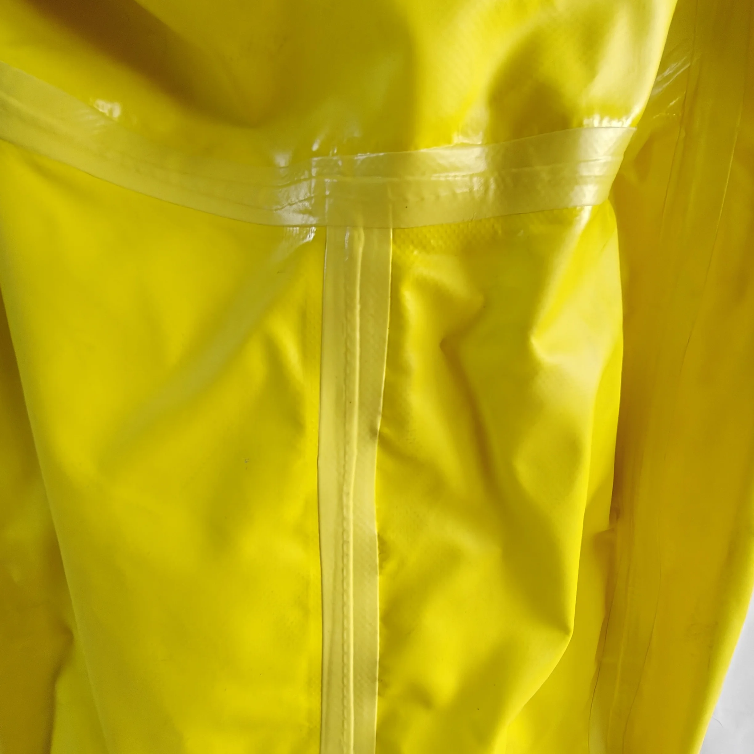 Protective clothing for hazardous chemicalsFire-retardant and chemical-resistant clothing for acid-resistant firefighters 1
