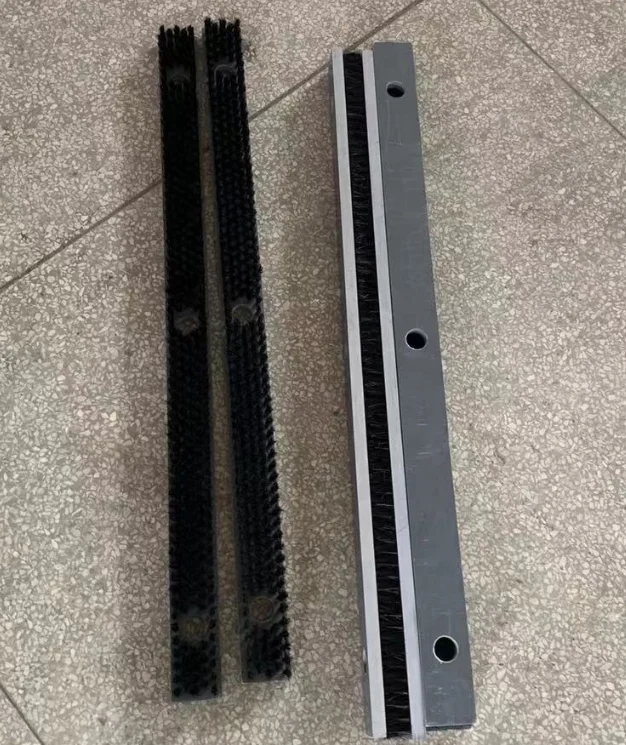 Industrial nylon belt brush with base for cleaning/polishing