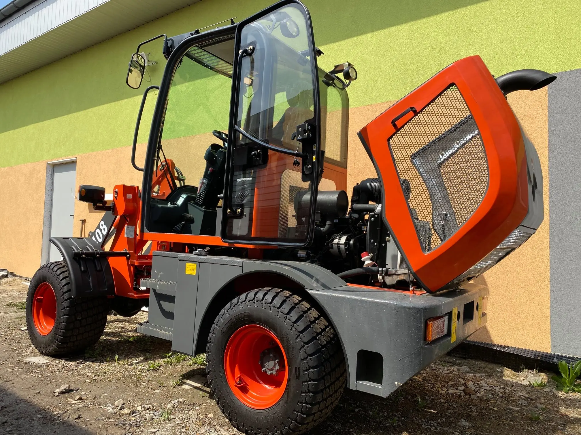 Everun High Quality Er408 0.8t Machinery with Quick Hitch Farm Hydraulic Front End Bucket Compact Mini Wheel Loader