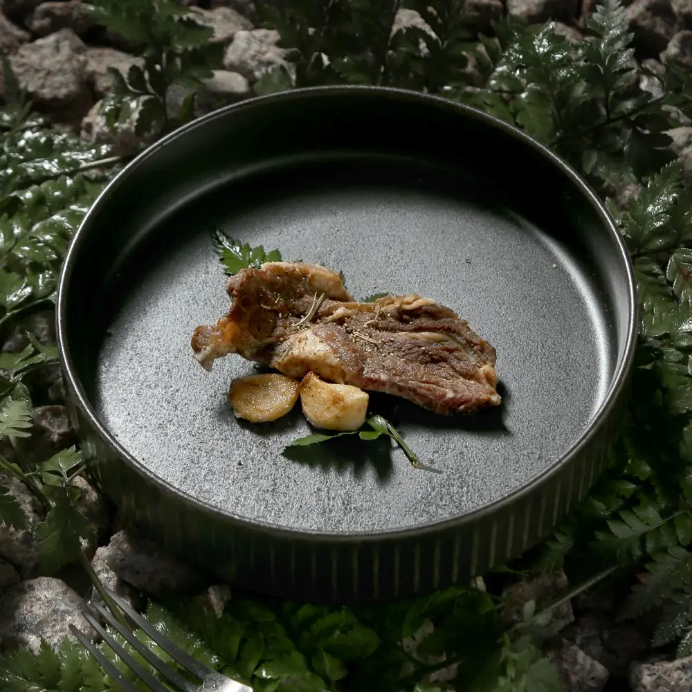 Restaurant Modern Reactive Black Glazed Porcelain Round Serving Plates Small Soup Cereal Bowl Ceramic Dinnerware Set
