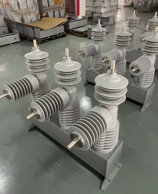 China supplier 1200a 33kv solid insulated vacuum circuit auto recloser acr