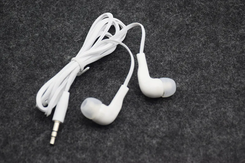 PUJIMAX Wholesale price cheap wired earphones in-ear music earphone 3.5mm universal phone earphone