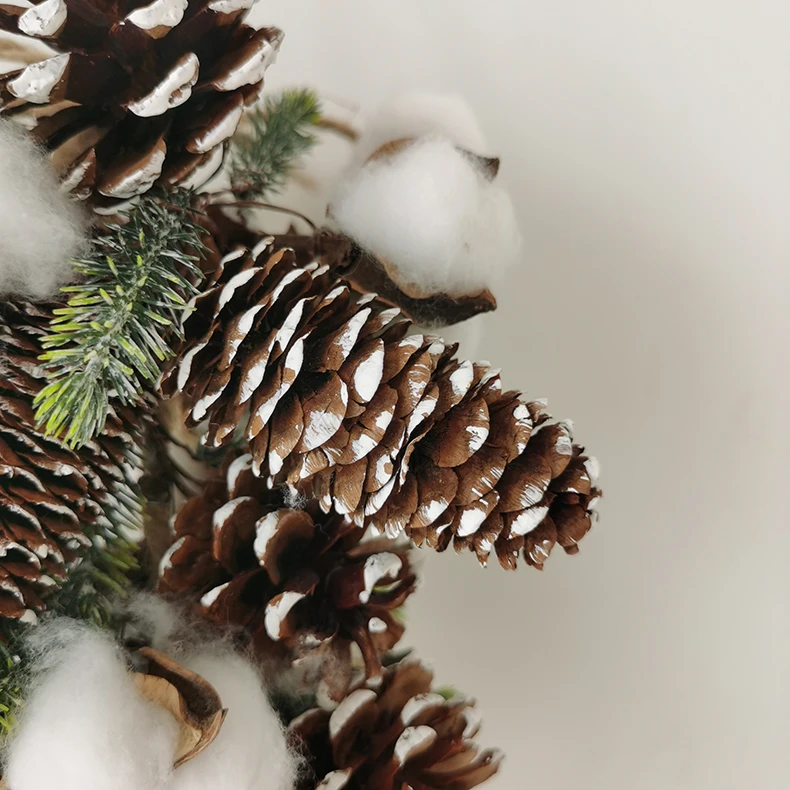 Hot sale artificial garland natural pine cone hanging decoration strings with cotton Christmas garland