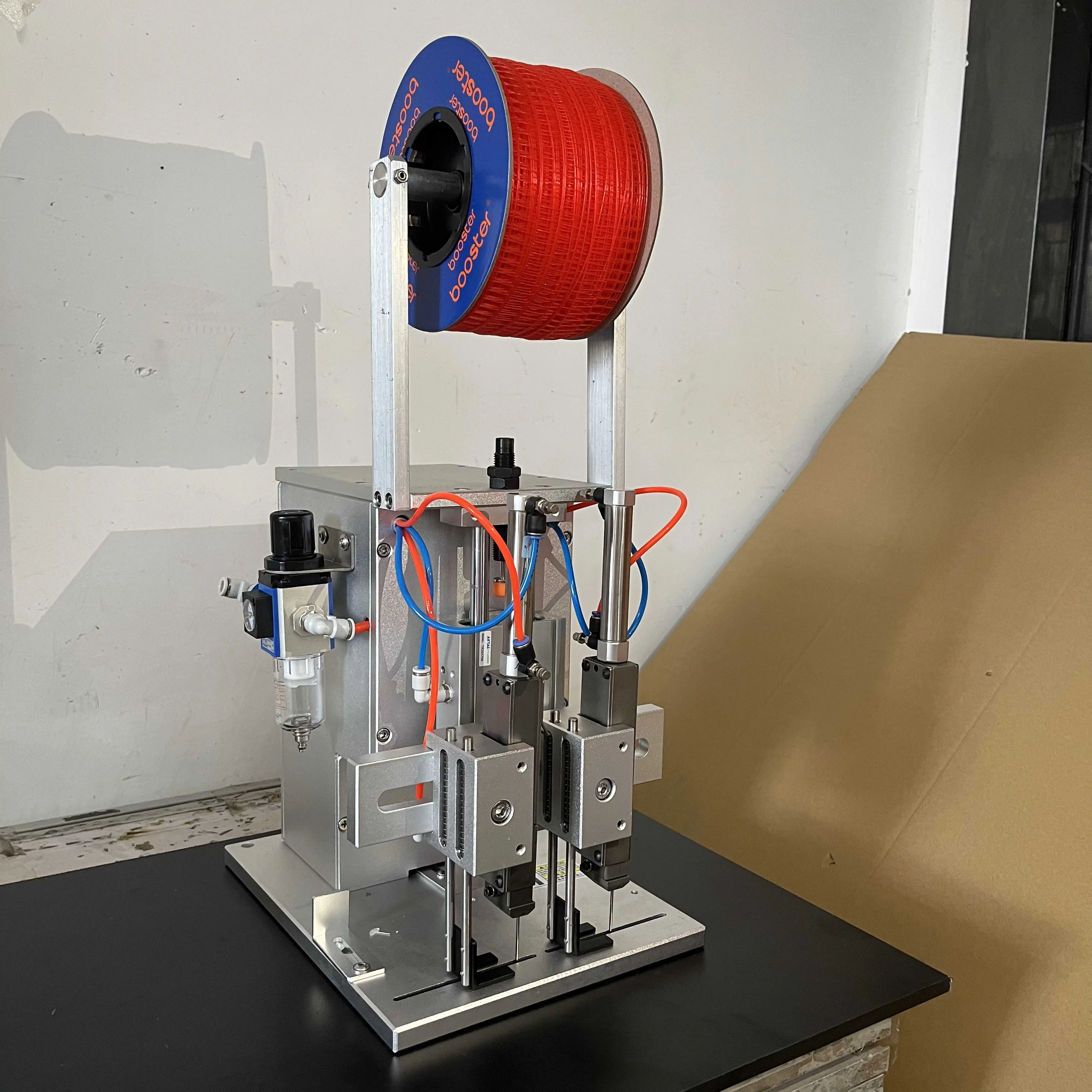 Good quality of tagging pin beautiful sock packing machine Penumatic Tagging machine