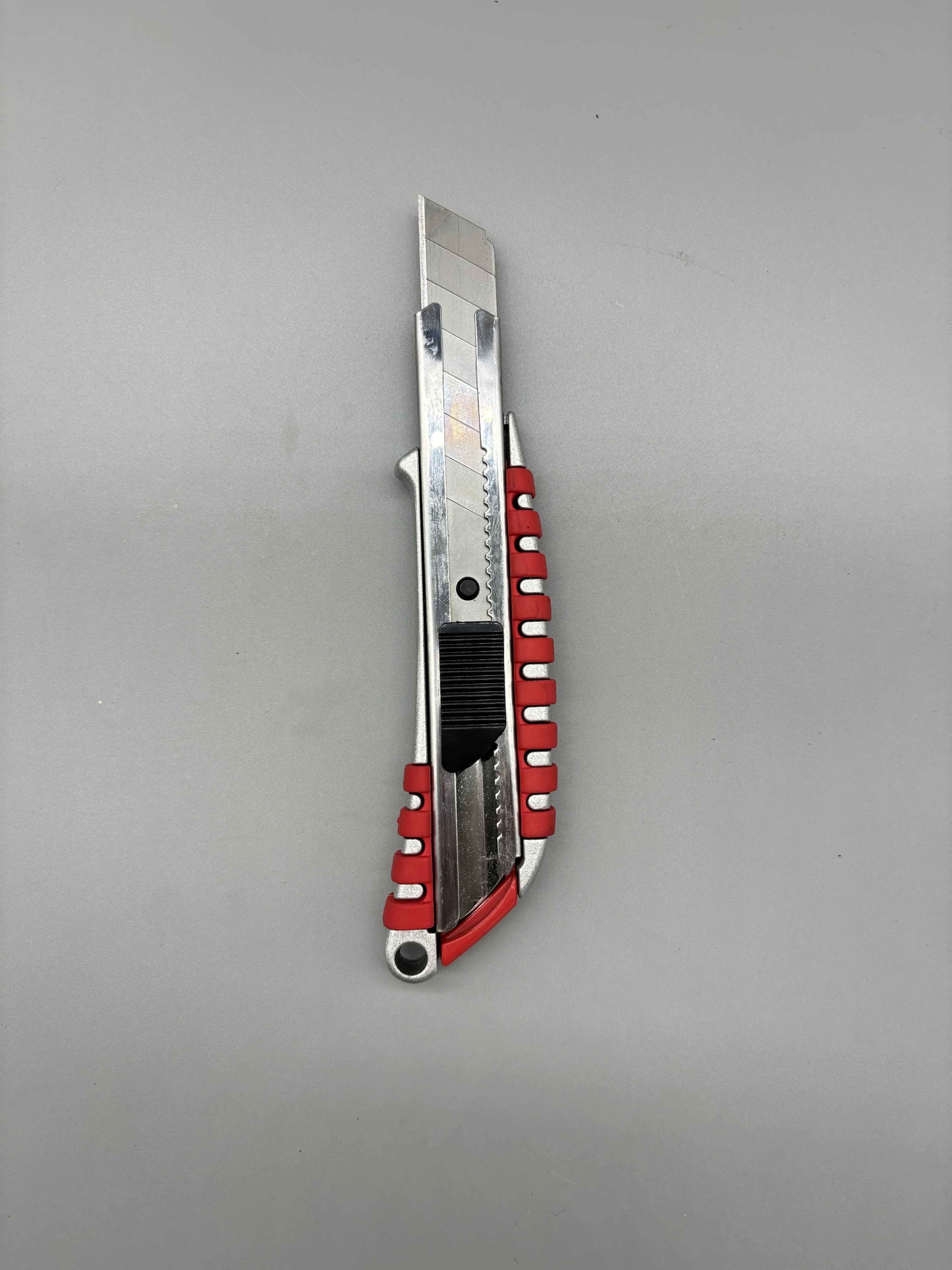 Rubber Handle Aluminum Shell Retractable Blade Knife Quick Change Knife Utility knife for Pipe Cutter Box Cutter