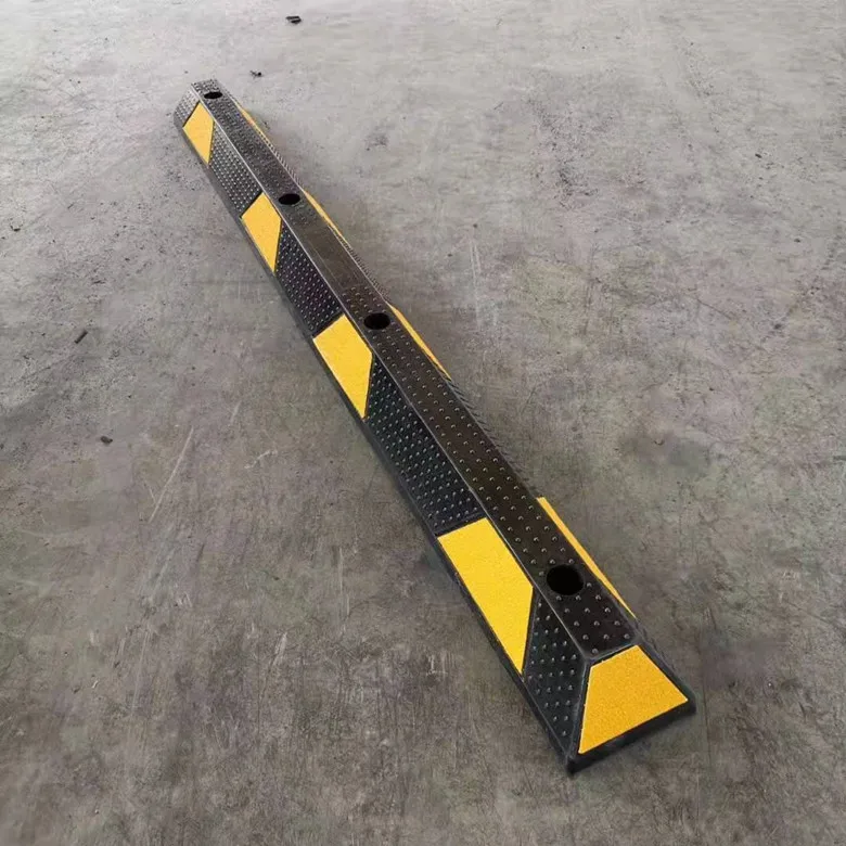 Cheap New Design Garage car parking curb Rubber Wheel stopper for parking lots