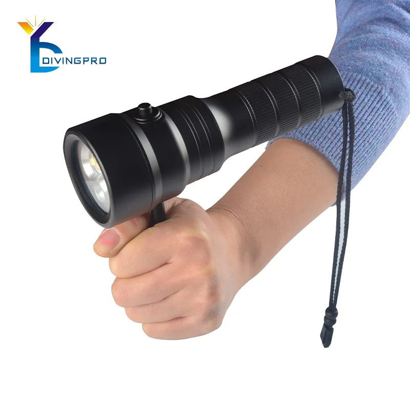 D58A professional underwater video flashlight 4500lm  IP68 100m scuba torch diving camera light