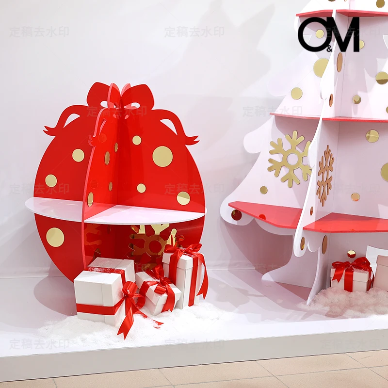 O&M Display Design White creative Christmas tree