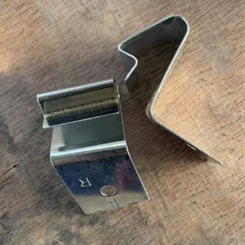 Sinotruk HOWO A7 T7 T5G SITRAK C7H C9H Shacman Truck Body Cab Parts Left Spring Steel Plate 812W41685-0033 812W41685-0034