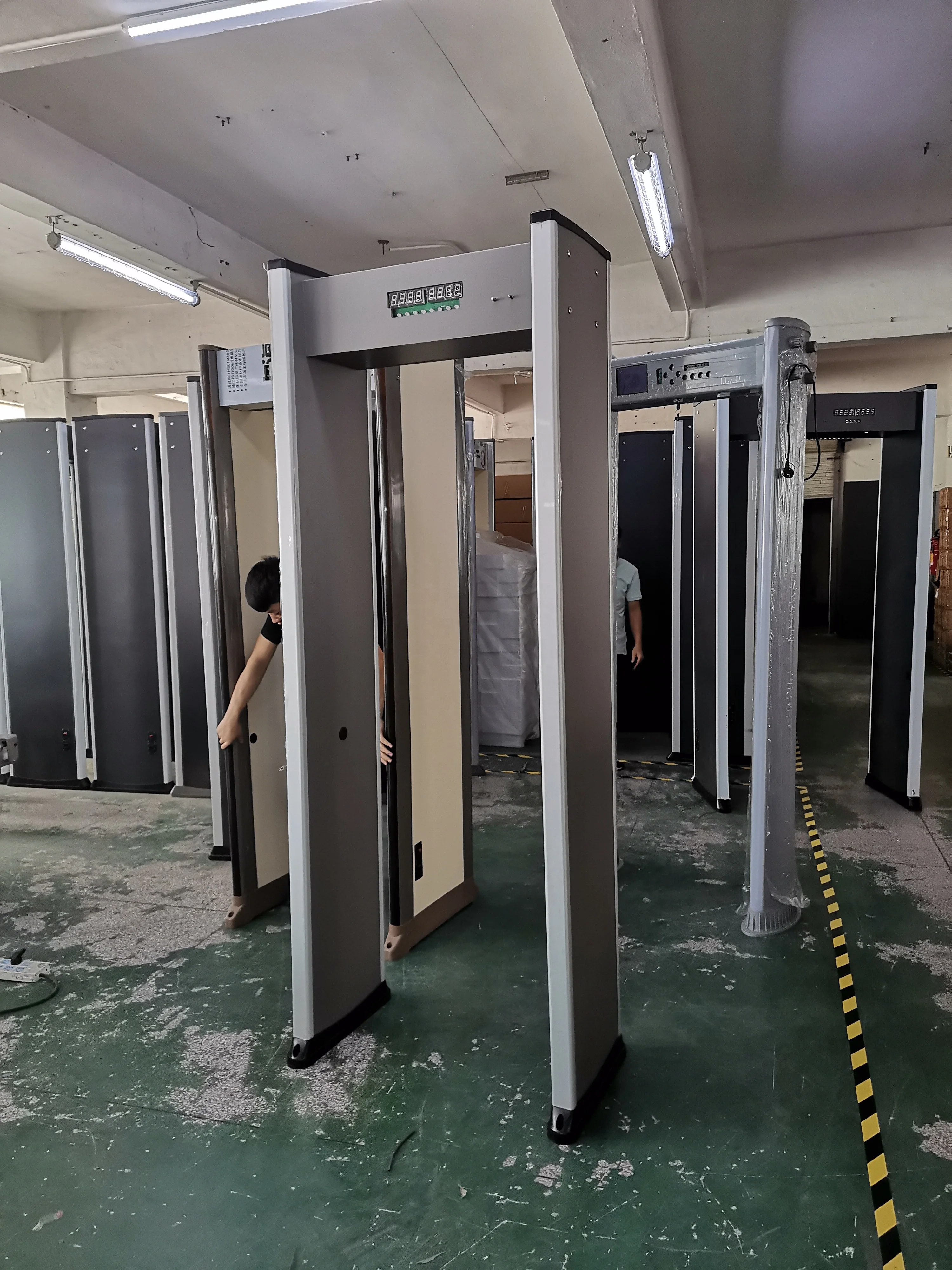 Высокочувствительная цифровая Прогулка через металлоискатель завод