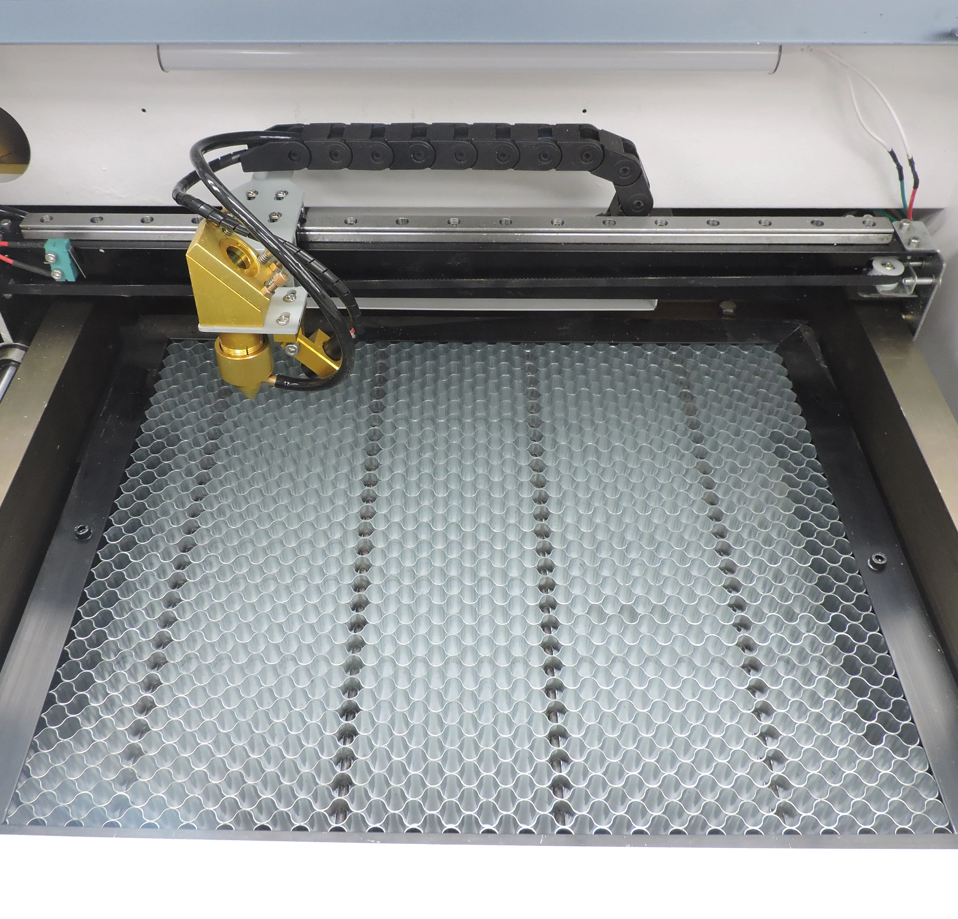 Factory outlet 50w co2 laser engraving and cutting machine for nonmetal cutting 4060