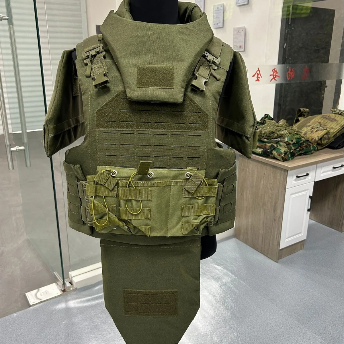 Full Body Coverage Adjustable Gear Protective Breathable Tactical Vest