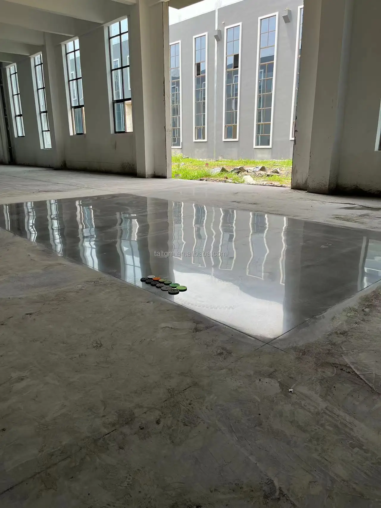 Ultra fine fiber cleaning pad, dust removal pad