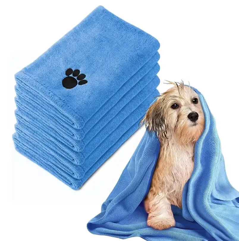 Custom Wholesale Cartoon Logo Pet Towels Dog Cat Cleaning Use Washable Quick Dry Absorbent Microfiber Towel For Dog
