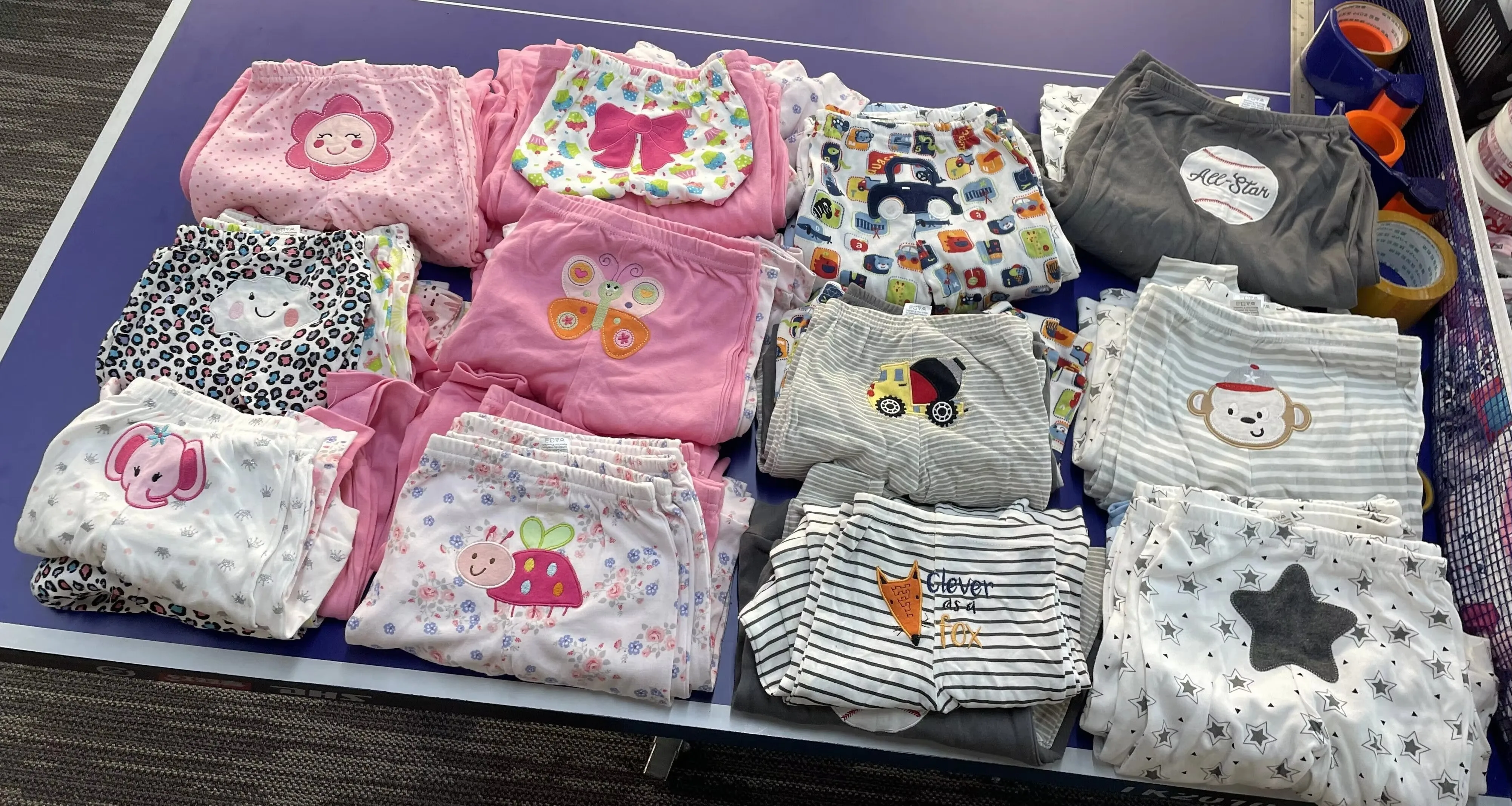 Wholesale baby pants 100% cotton cartoon 0~12M random model stripe printing color pants newborn baby gift set