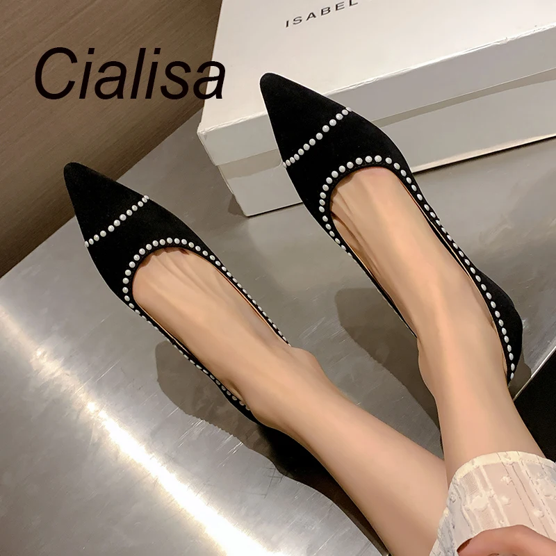 Женские замшевые туфли Cialisa, удобные пикантные туфли из натуральной кожи, на плоской подошве, с острым носком, деловые наряды, повседневная обувь для свиданий