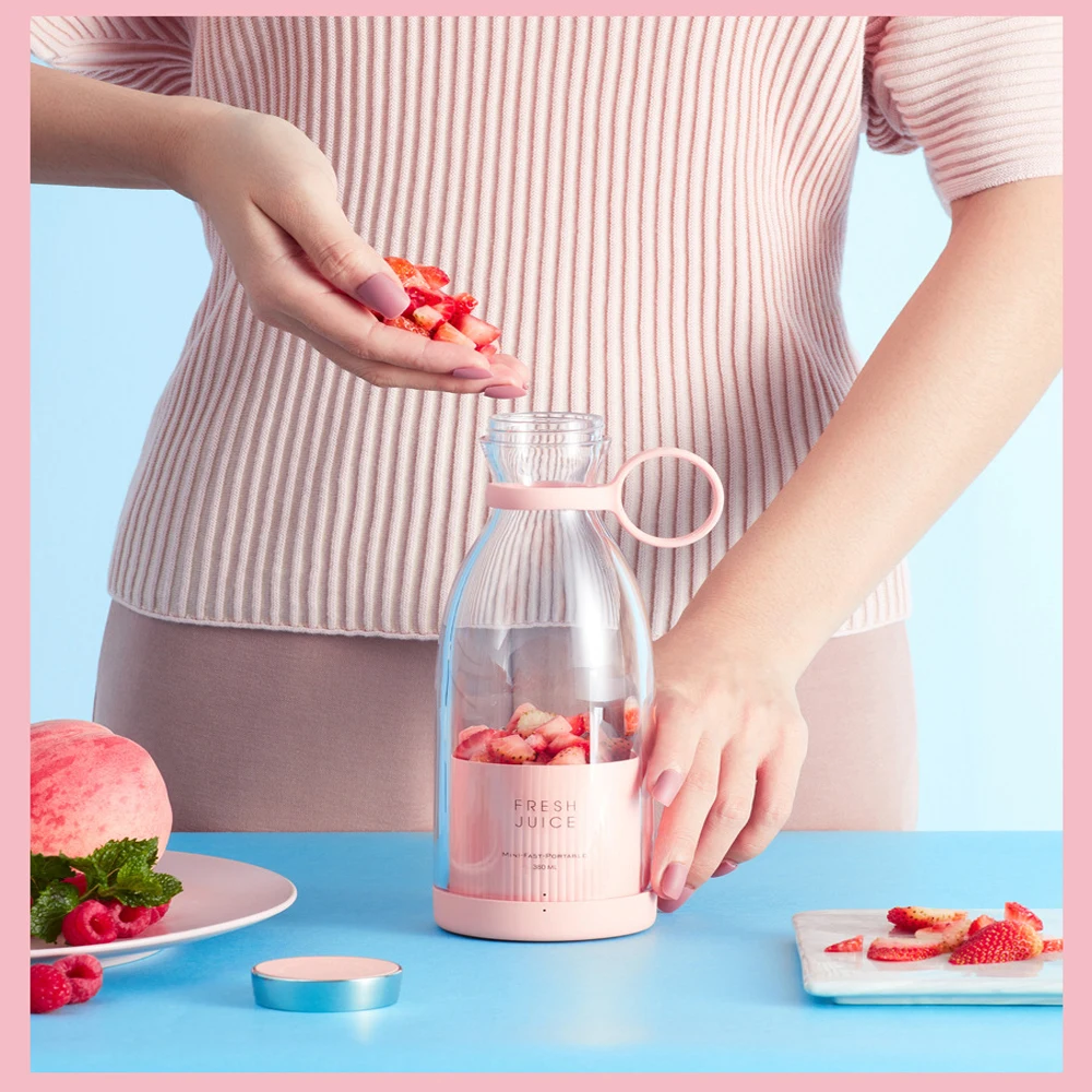 Portable Travel Blender Cup Wireless charging Fruit Juicer 2022 NEW arrival water proof Household baby juicer