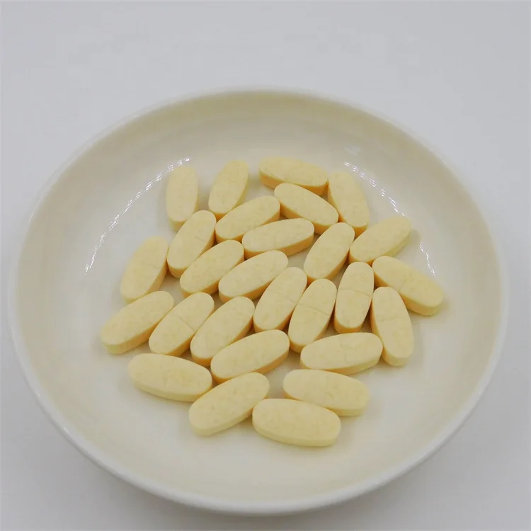 Косметические товары, таблетки с витамином C и розовыми бёдрами для антивозрастной терапии