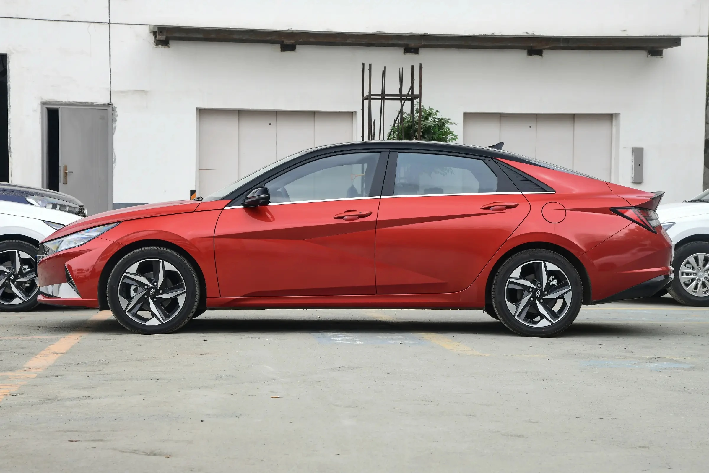 2024 Horgos Kashgar In Stock New Car Beijing Hyundai Elantran FWD 5seaters Gasoline Sedan Car For Adult Hyundai Elantra