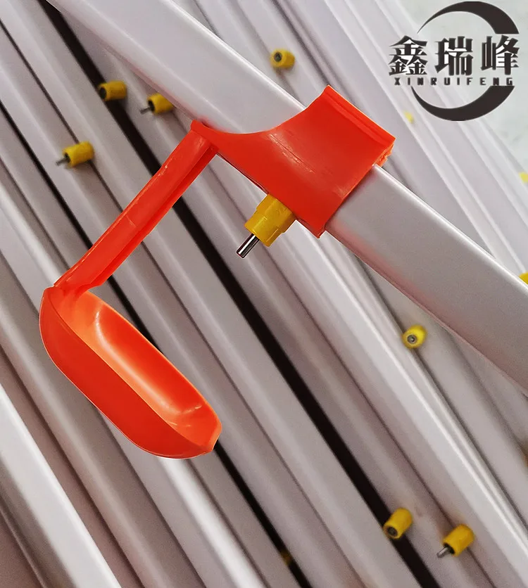 cheap chicken drinker nipple  360 degrees  sensitivity   poultry  nipple  drinker automatic drinking nipple