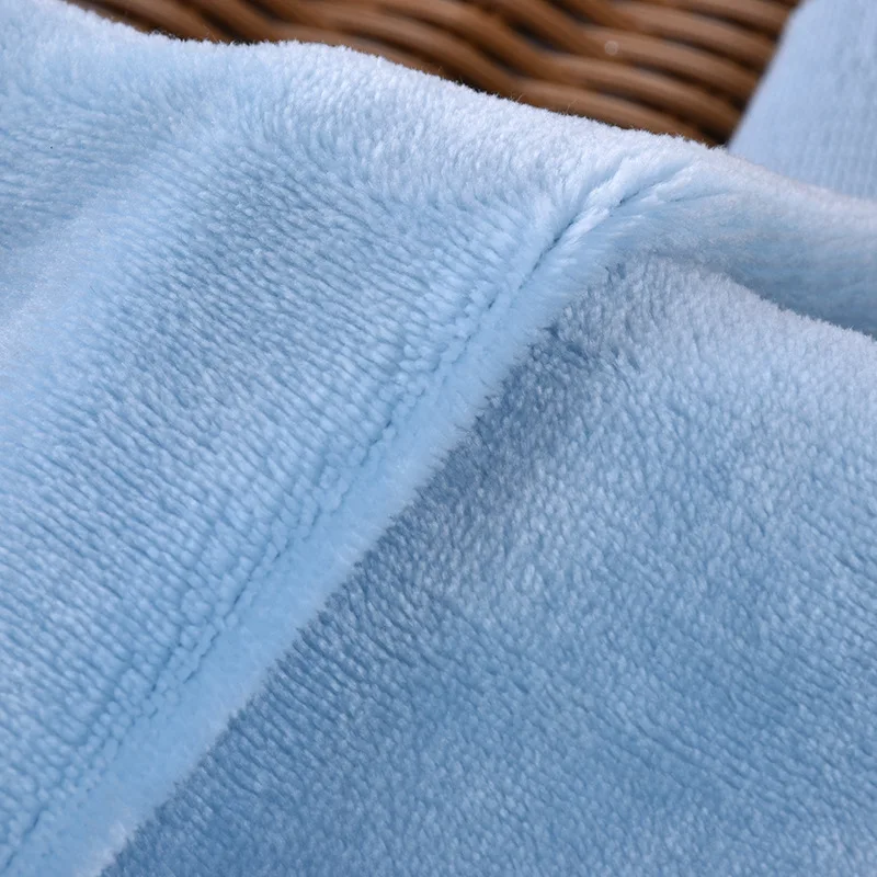 Single Sided Flannel Fabric On Sale For Home Pajamas Toy Black Flannel Polyester Knitted Flannel Solid Color White For Printing