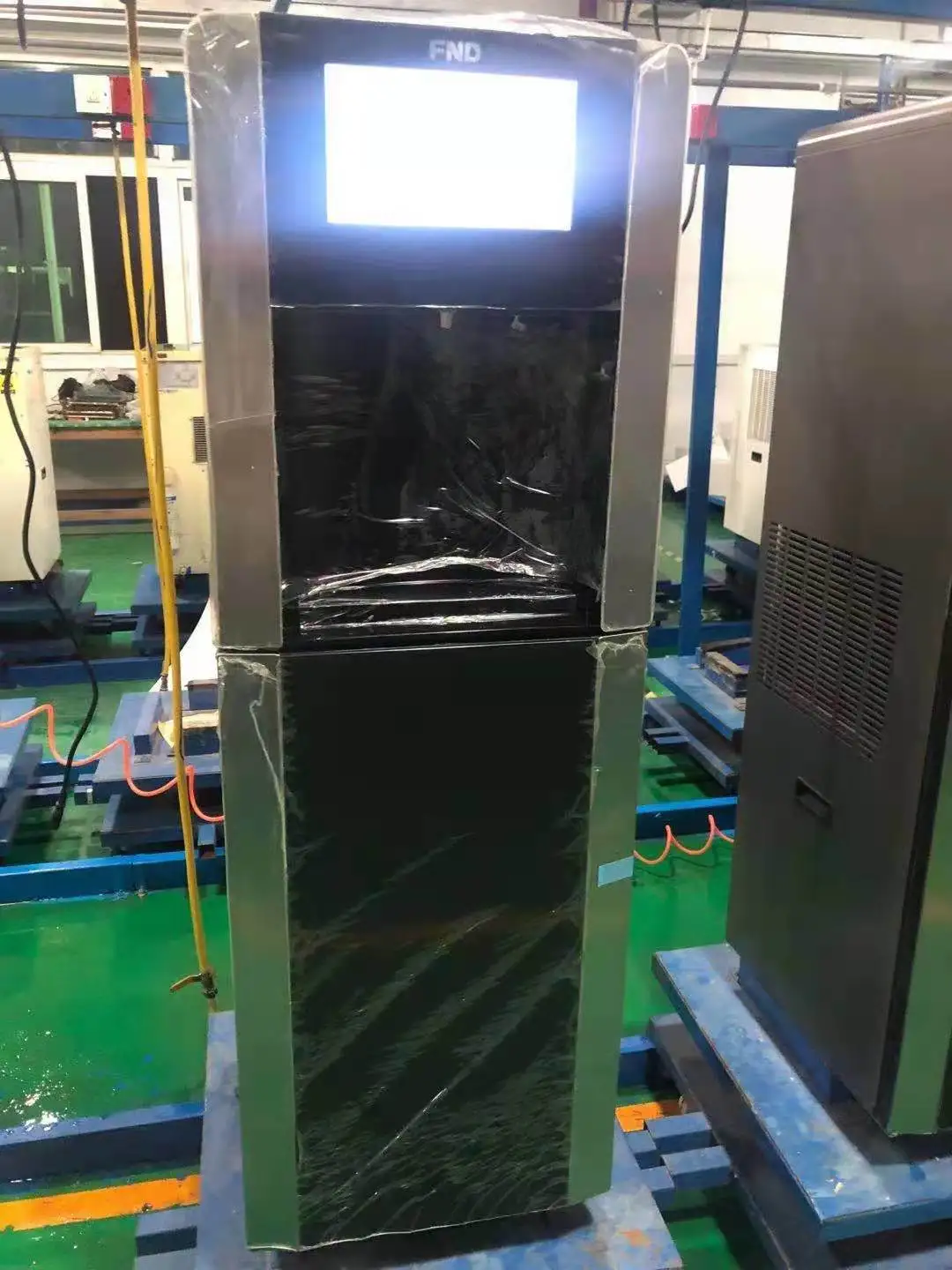 Smart unlimited clean potable Air water generation producing water from air 50L/day