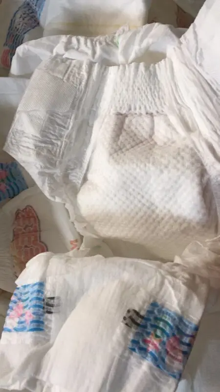Wholesale B Grade Baby Diaper In Loose Packing Cloth Like With Magic Tapes Big Waistband