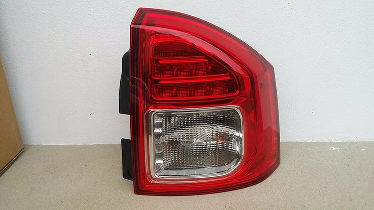 New Arrival 5182544AD LED Red Tail Lamp Rear Light For 2011-2013 Jeep Compass