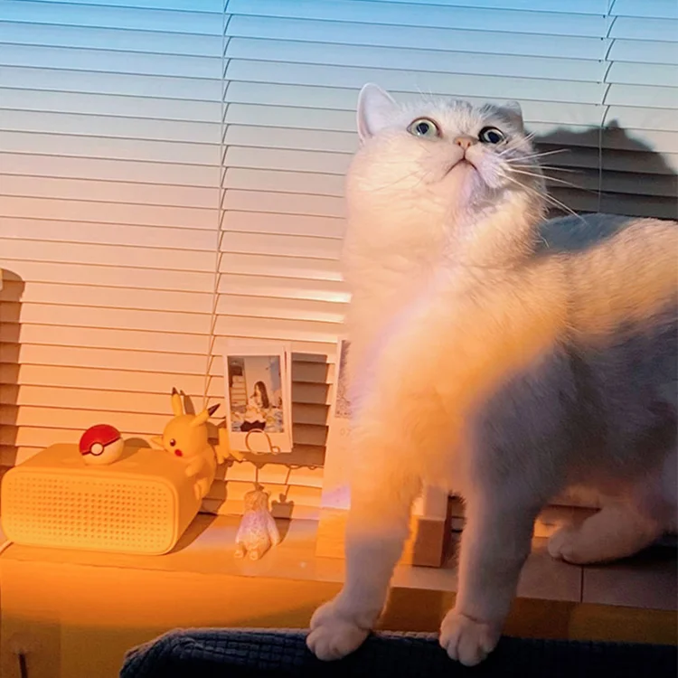 New Product Astronaut 360 Degree Rotation Night Light Rechargeable LED Touch Sunset Rainbow Projector Lamp For Living Room