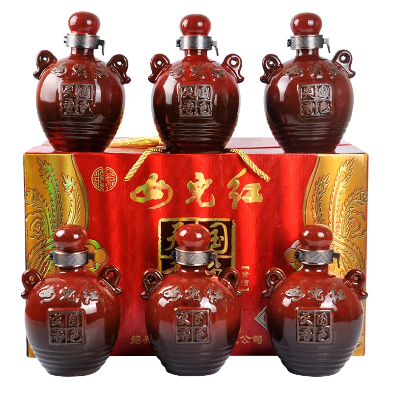  Желтое рисовое вино для дочери Guo Se Tian Xiang упаковано в фарфоровую бутылку 500