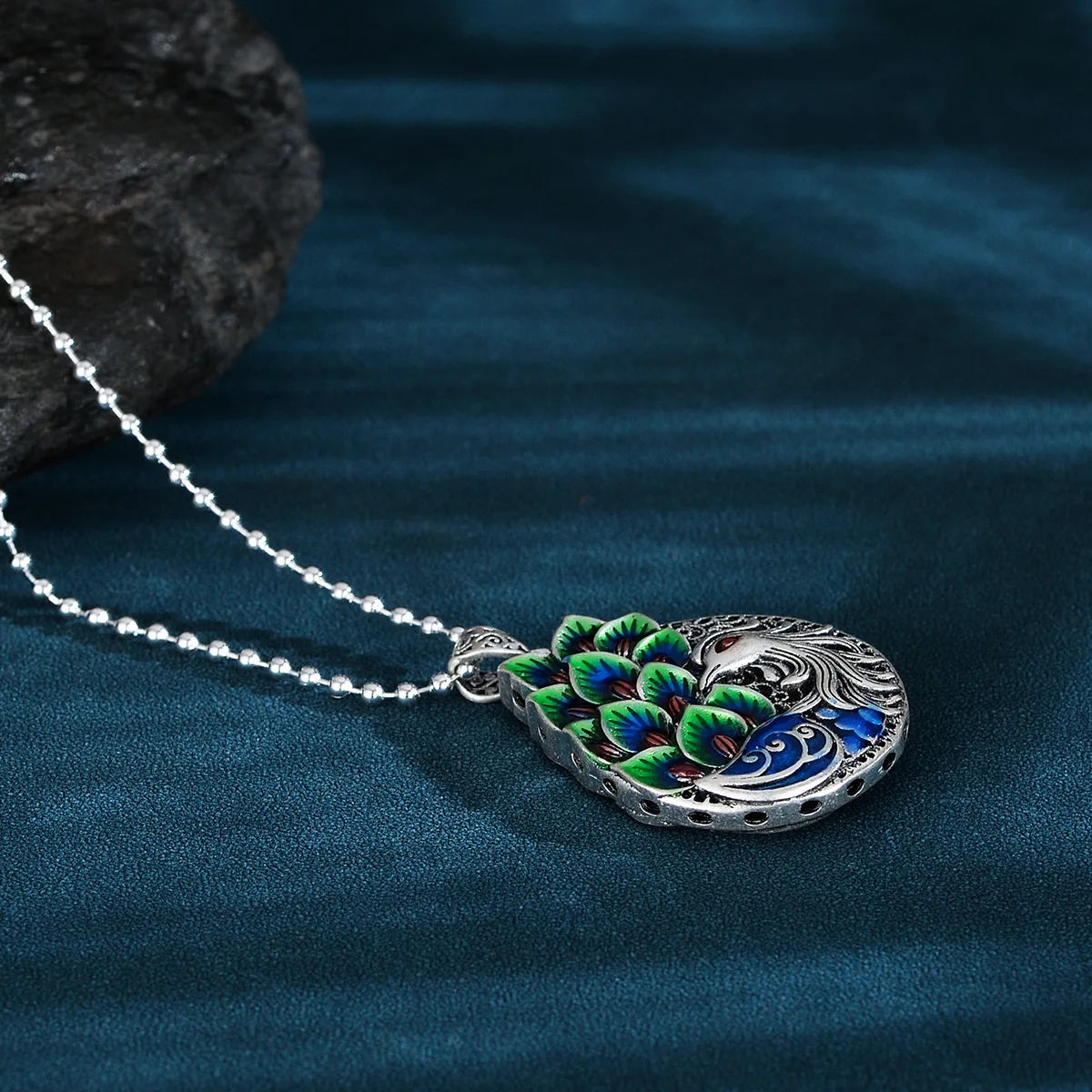 Chinese Style Colorful Phoenix Necklace For Women Ethnic Colorful Enamel Necklaces Vintage Cloisonne Peacock Flaunting Necklace