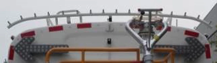 Прямо от производителя щедевая цена 18ton Максимальная общая масса 200hp дизель мощность 13300 литров 4x2 моющий дорожный топливный