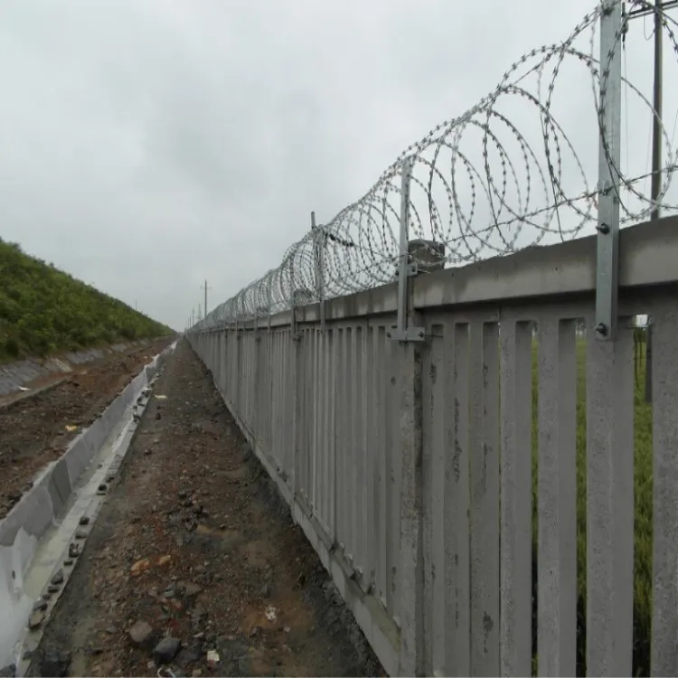 Hot dipped galv concertina razor wire prison fence coil galvalnizedconcertina razor barbed wire