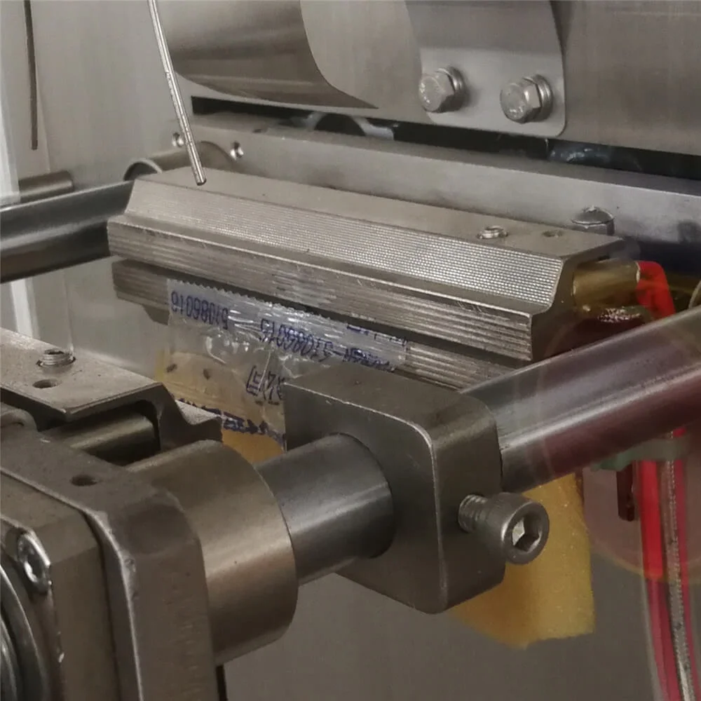 Multi-lane sachet pouch granule/powder  flour bag 250 g multi-function packaging machine sachet for powder and flower