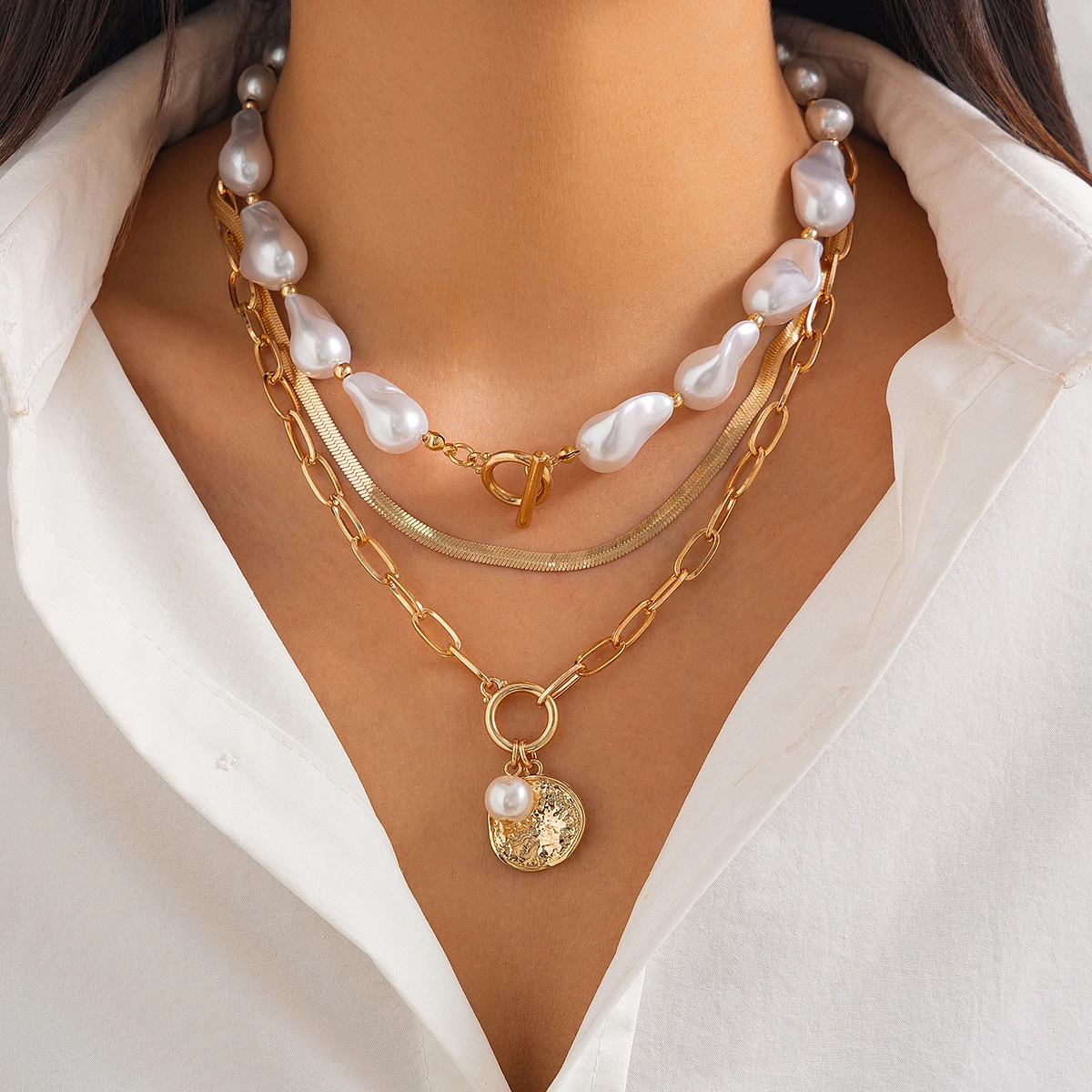 3Pcs/Set Baroque Irregular Imitated Pearl Necklace for Women Retro Ladies Coin Necklaces Flat Chain Choker Fashion Jewelry Gifts