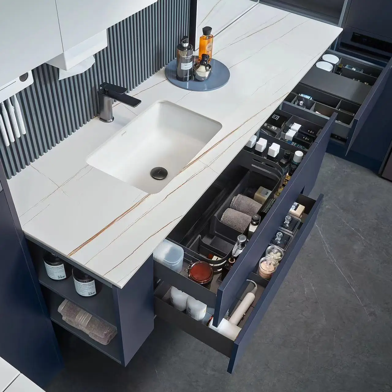 Trending Product Bathroom Cabinet with Mirror & Basin for Hotel High Quality Plywood Bath Cabinet Toilet Cabinet