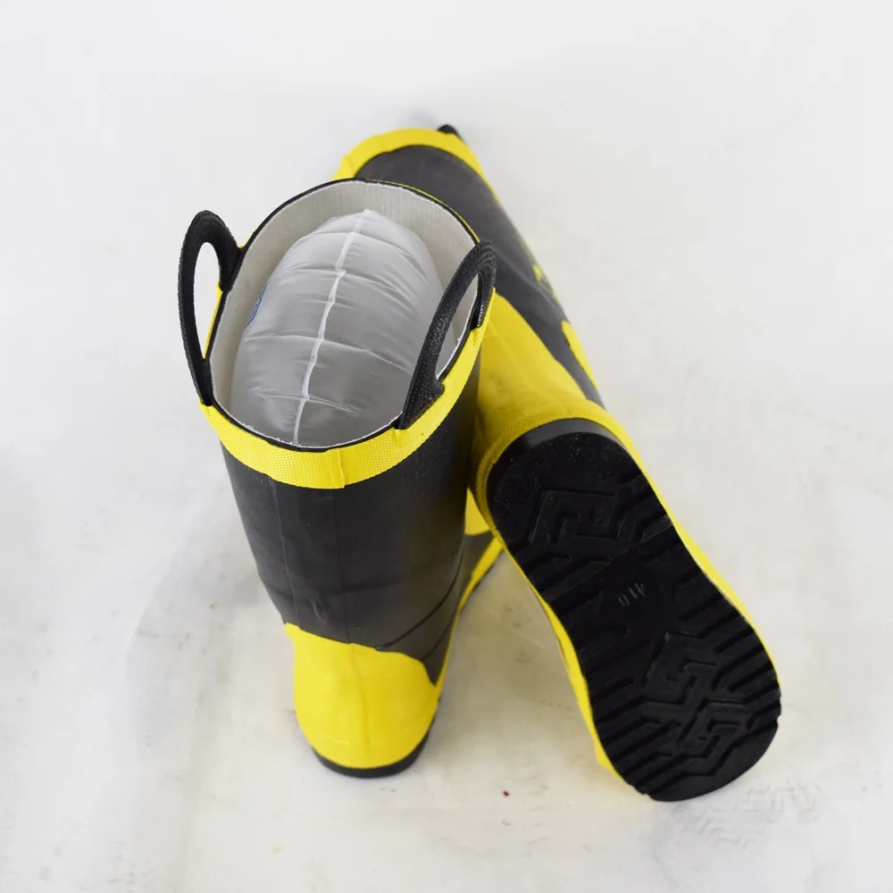 Hot Sale Steel Toe Steel Mid Sole Vulcanized Rubber EN Fire Safety Firefighter Boot for Fire Rescue