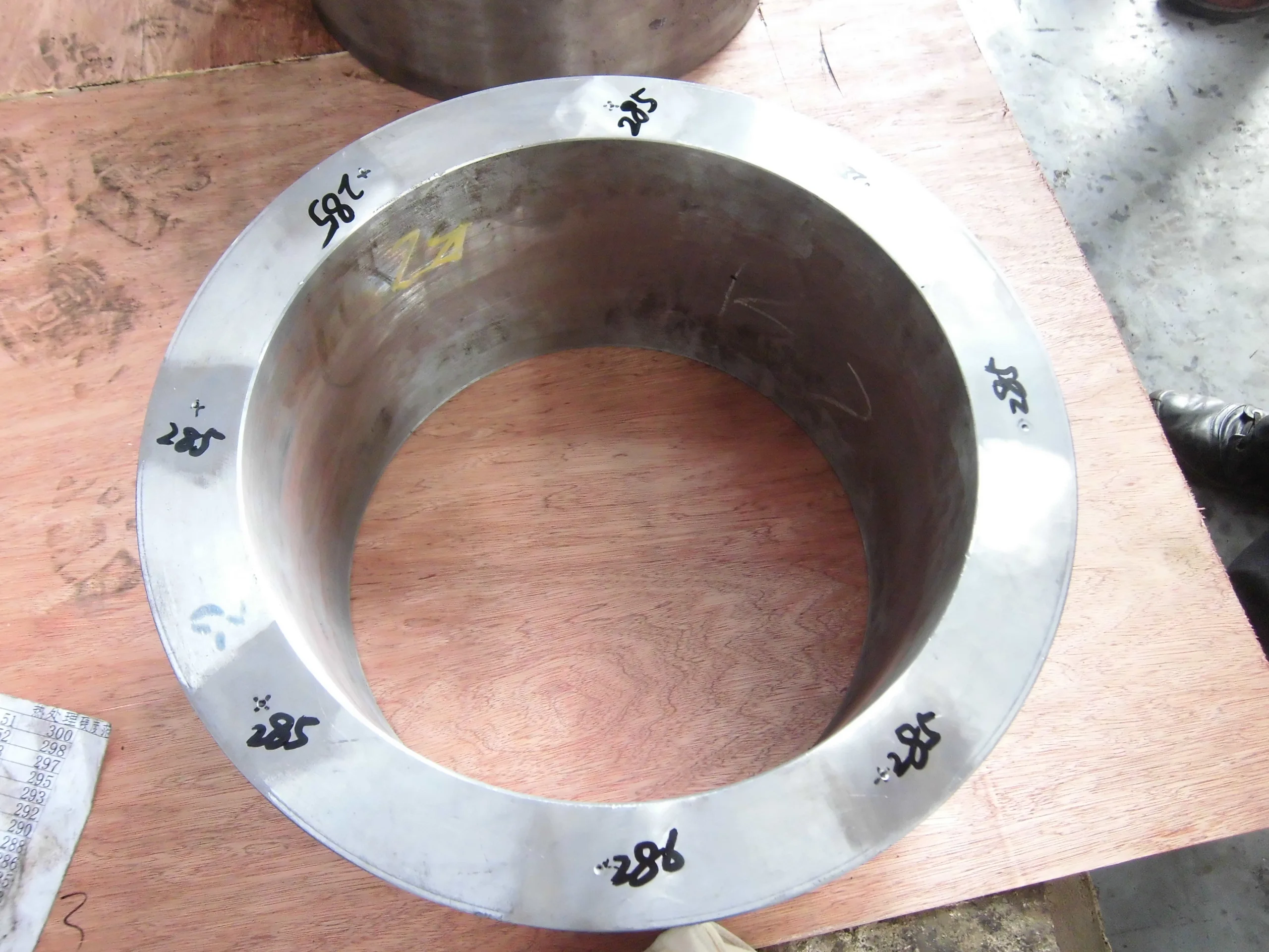 13CrMo4-5 1.7335 Alloy Steel Forging Cylinder Sleeves EN 10028-2 Steel Forged Pipe