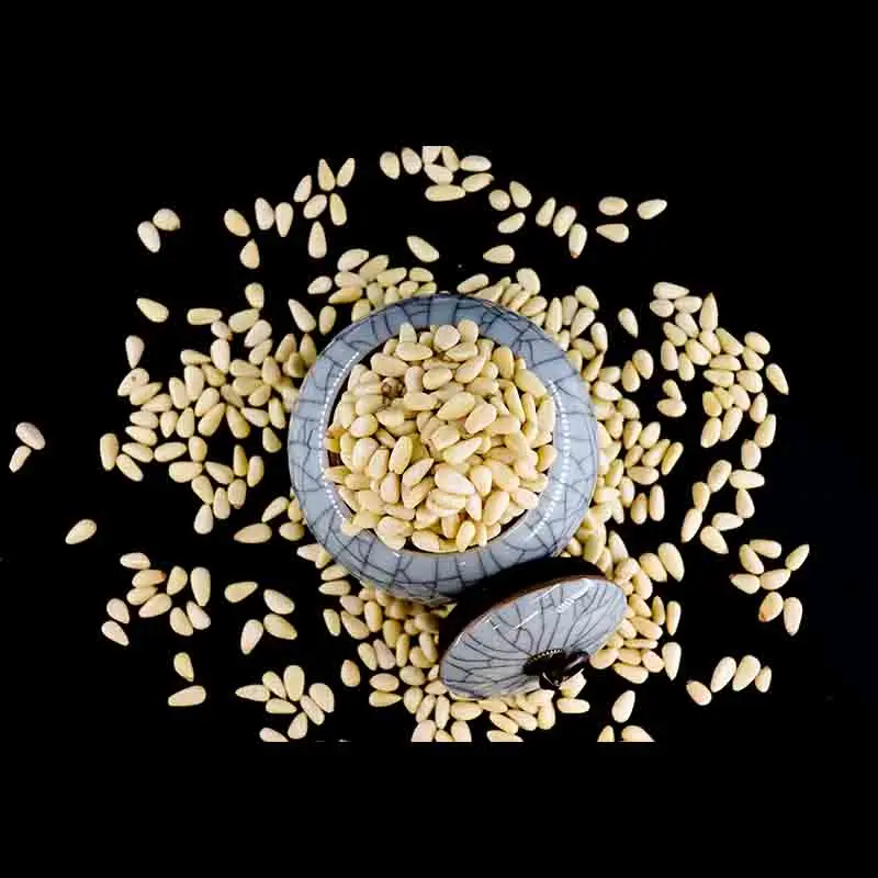 Сосновые орехи, завод по обработке, оптовая продажа сушеных органических сосновых орехов