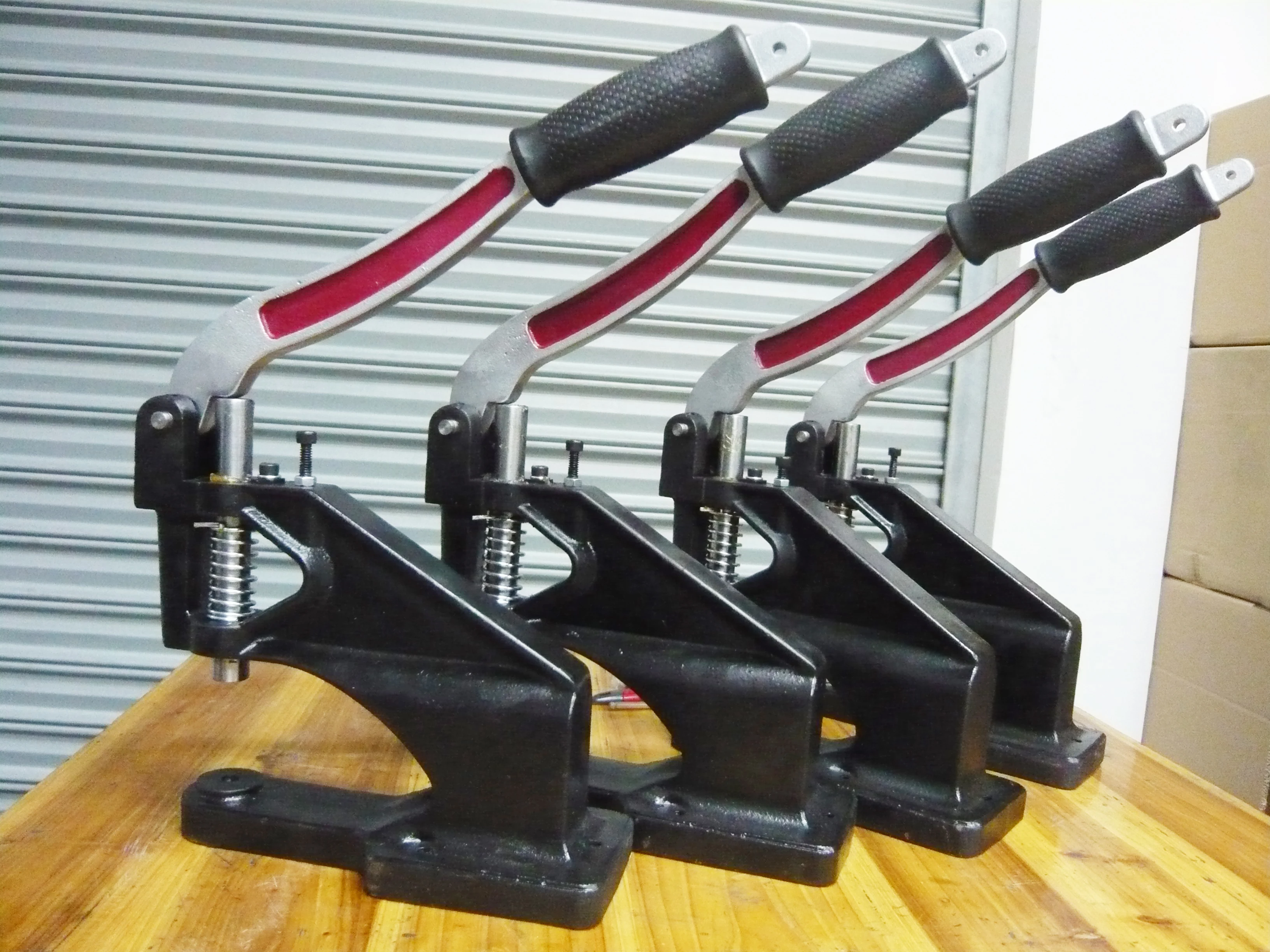 Manual Tarpaulin Eyelet Hand Press Button Machine Flex Banner Eyelet Punching Machine Grommet Machine