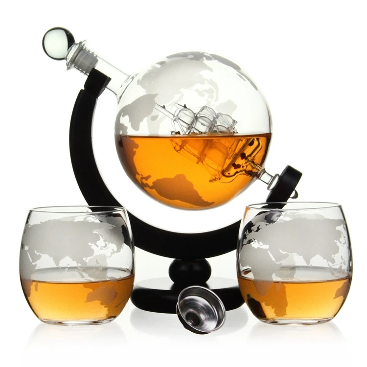 Amazon hot sell 850ML Glass Globe Whiskey Wine Vodka Decanter Set With Matching Glasses And Bar Funnel