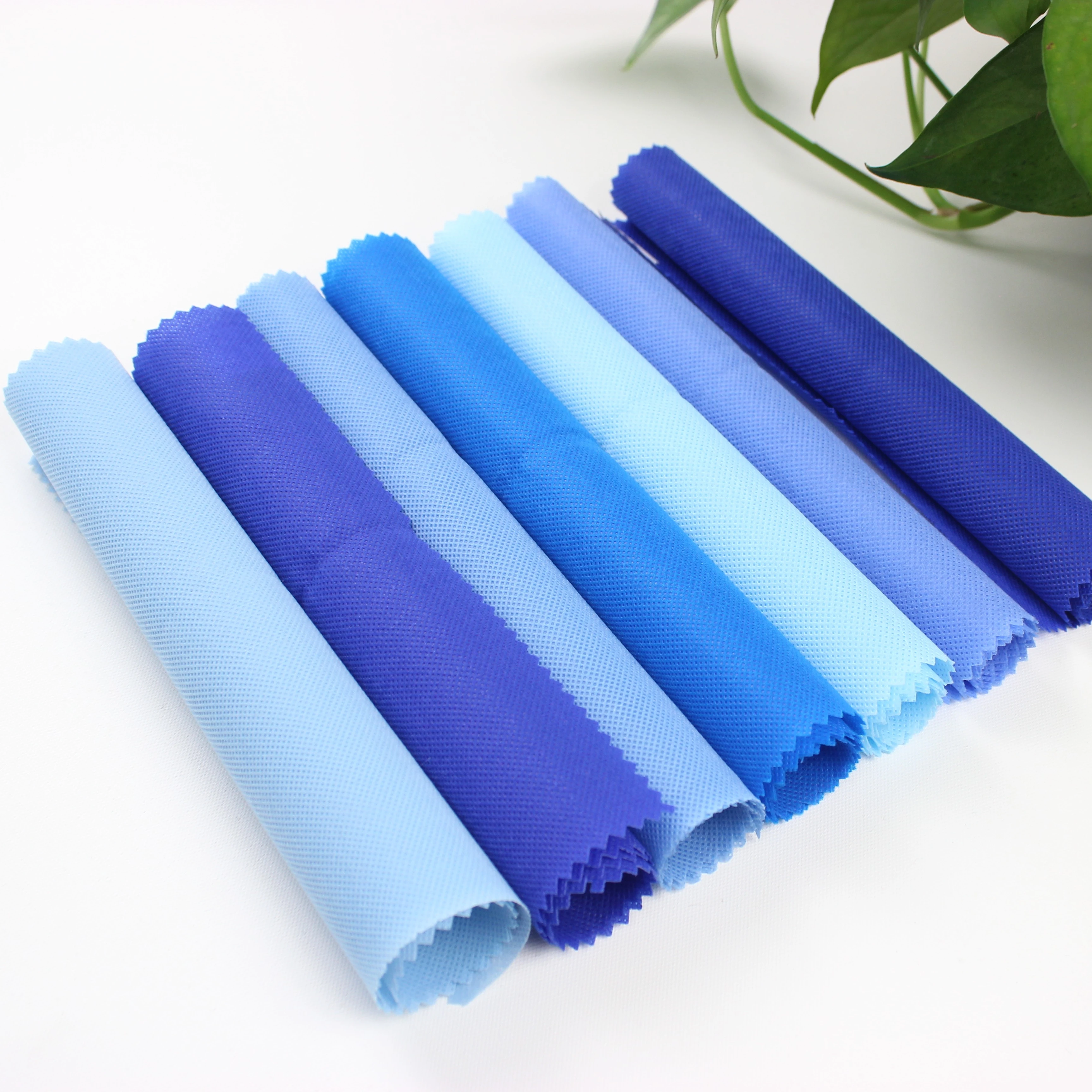 XINYUAN suppliers wholesale hydrophilia non woven fabrics cheap prices non-woven 100% pp spunbond nonwoven fabric