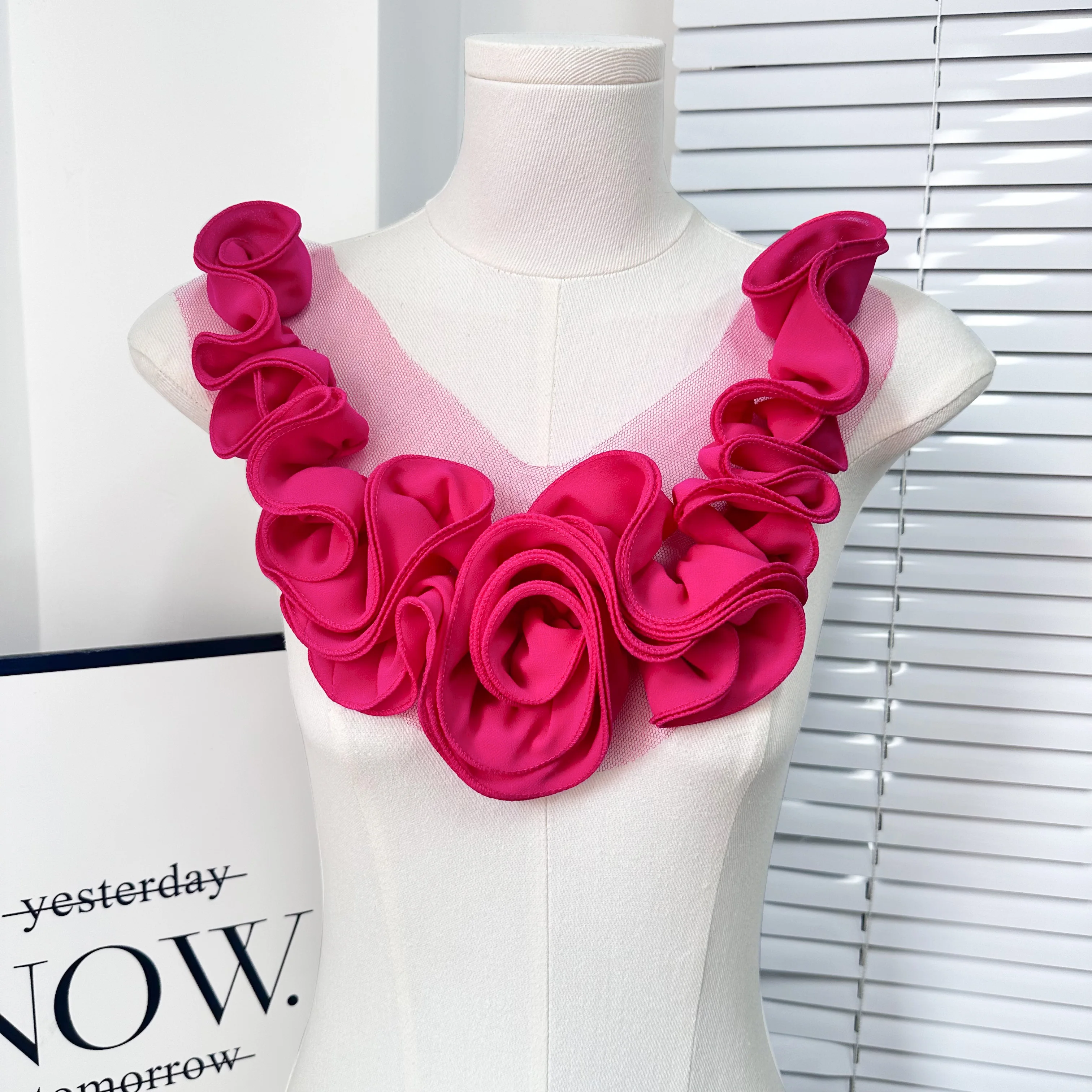 2024 Wholesale New Style White Black Red Flowers Breast Flower Clothing Accessories With Dresses Skirts For Women