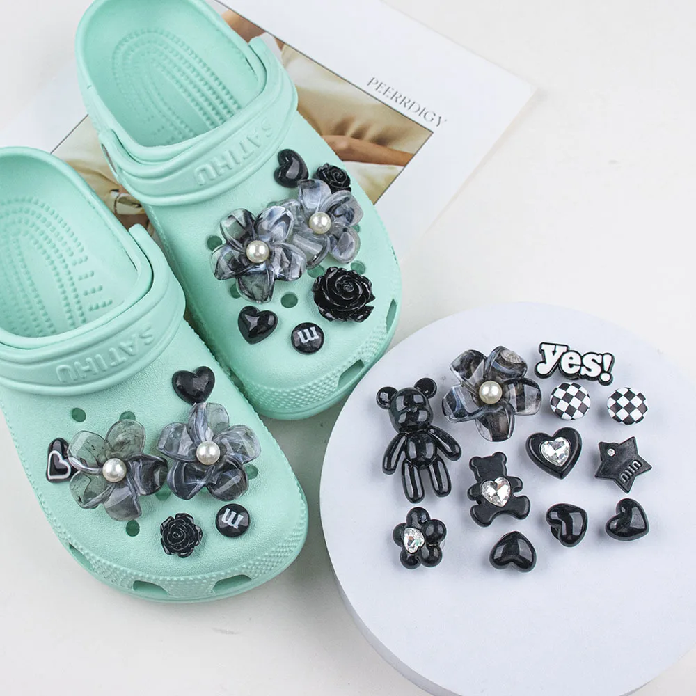 new shoes charm decoration accessories suitable for accessoriesodile shoes slippers