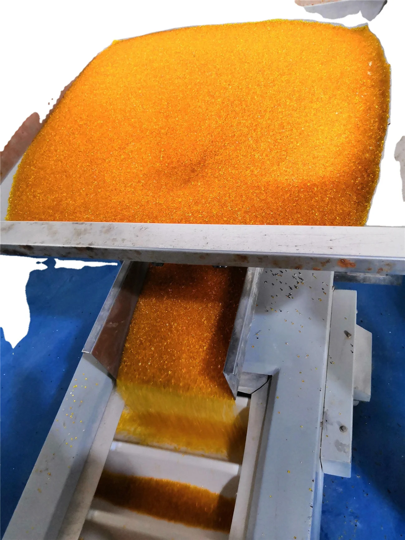 Orange into green  moisture absorbing silica humidity remover gel granules odor absorber pack damp-proof