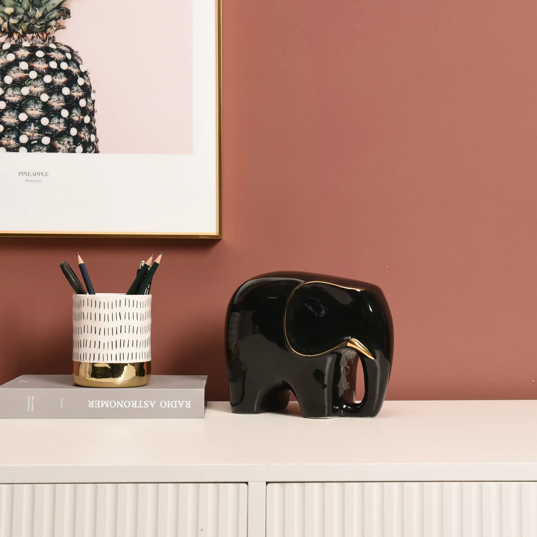 Wholesale Handmade Porcelain Crafts Animal Art Elephant Figurine Decoration Ceramic Home Ornament