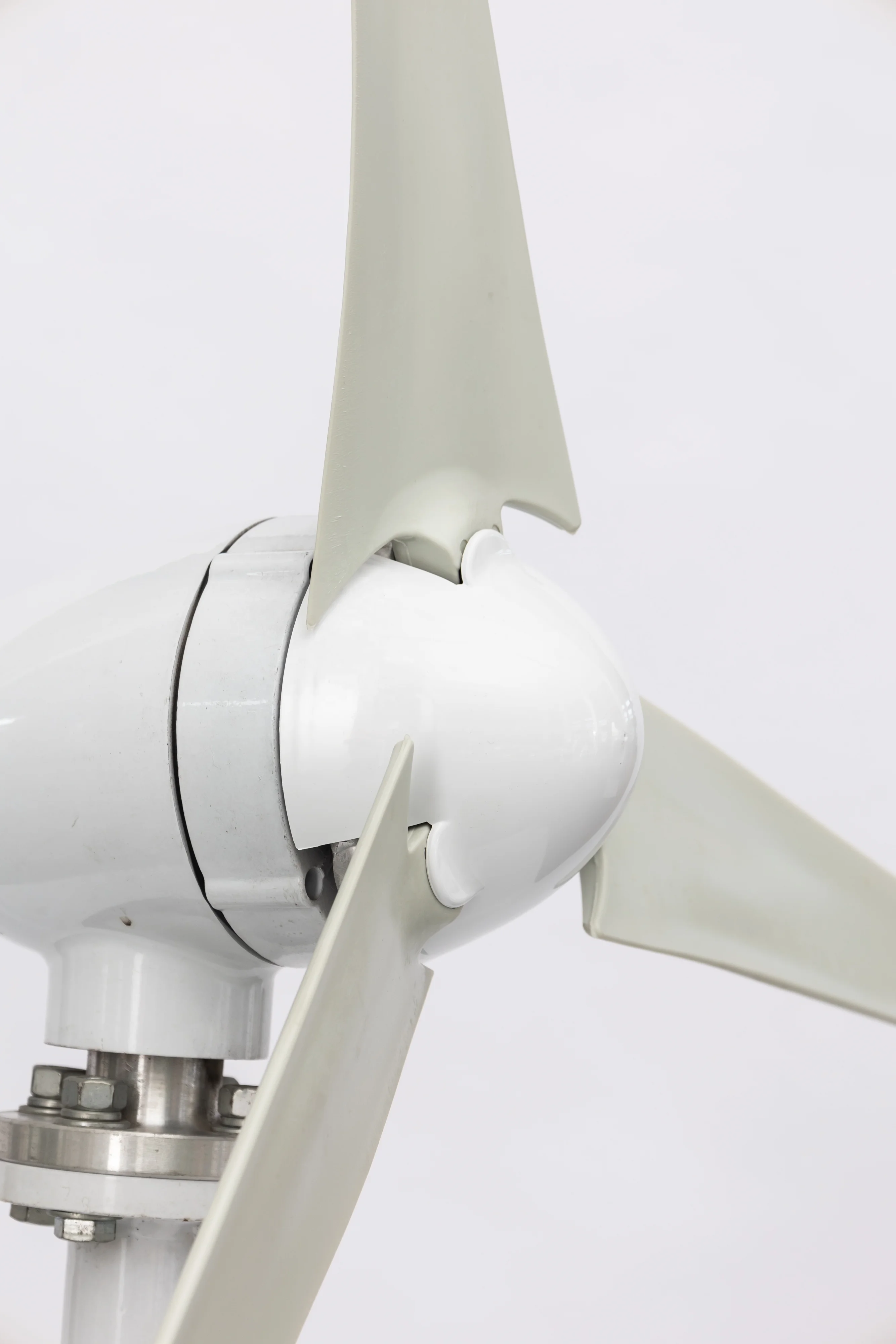 Factory Sale 100W 12/24V Wind Turbine With 3/5/6 Blades And Free Mppt Controller Small Wind Turbine For Home Use