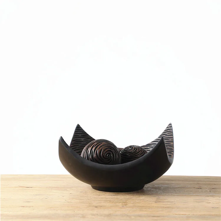 Creative high quality design craft resin art crafts golden home decoration tray with ball